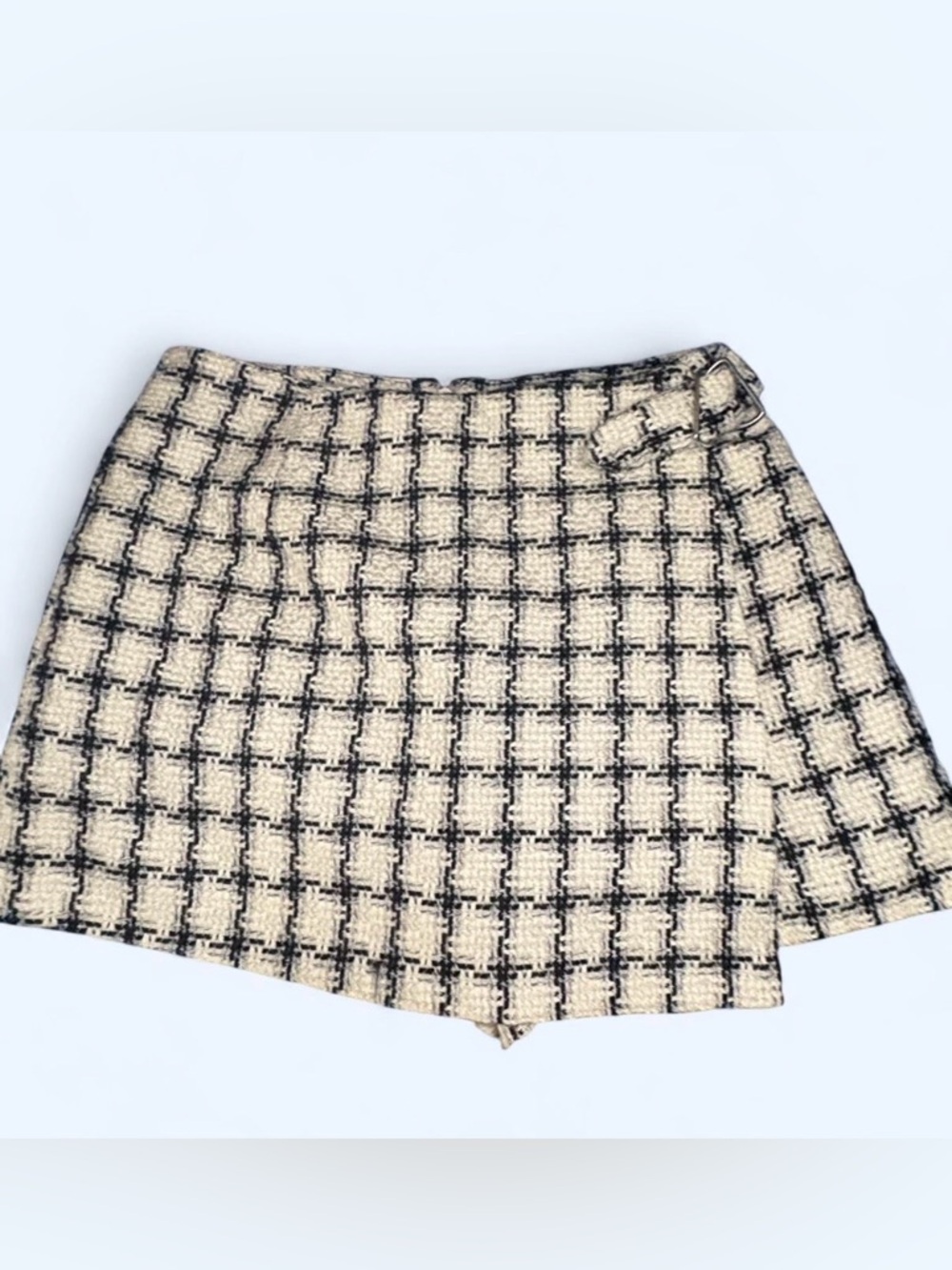 White and Black Patterned Women's Skort